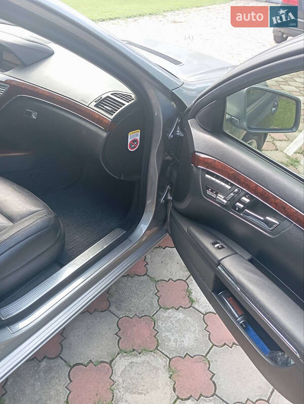 Седан Mercedes-Benz S-Class 2010 в Кицмани
