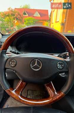 Седан Mercedes-Benz S-Class 2007 в  фото 23 Седан Mercedes-Benz S-Class 2007 в