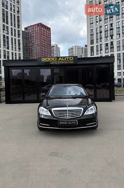 Седан Mercedes-Benz S-Class 2012 в 