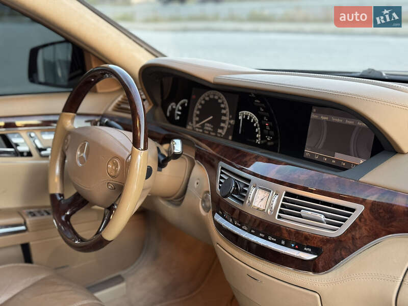 Седан Mercedes-Benz S-Class 2006 в Тернополе