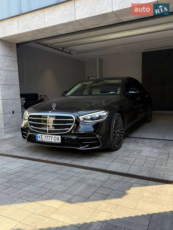 Mercedes-Benz S-Class 2023
