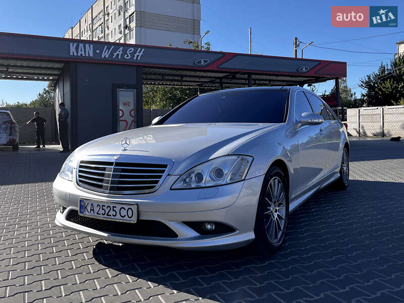 Седан Mercedes-Benz S-Class 2008 в 