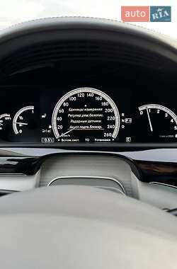 Седан Mercedes-Benz S-Class 2012 в 