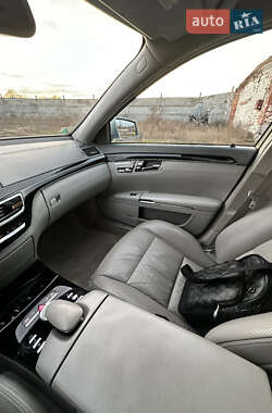 Седан Mercedes-Benz S-Class 2012 в 