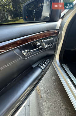 Седан Mercedes-Benz S-Class 2011 в 