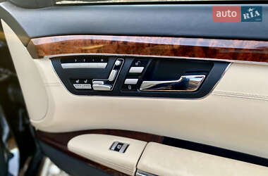 Седан Mercedes-Benz S-Class 2006 в 
