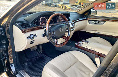 Седан Mercedes-Benz S-Class 2006 в 
