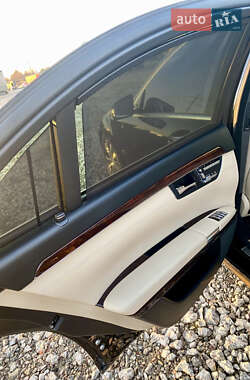 Седан Mercedes-Benz S-Class 2006 в 