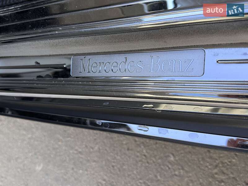 Седан Mercedes-Benz S-Class 2004 в Чернівцях