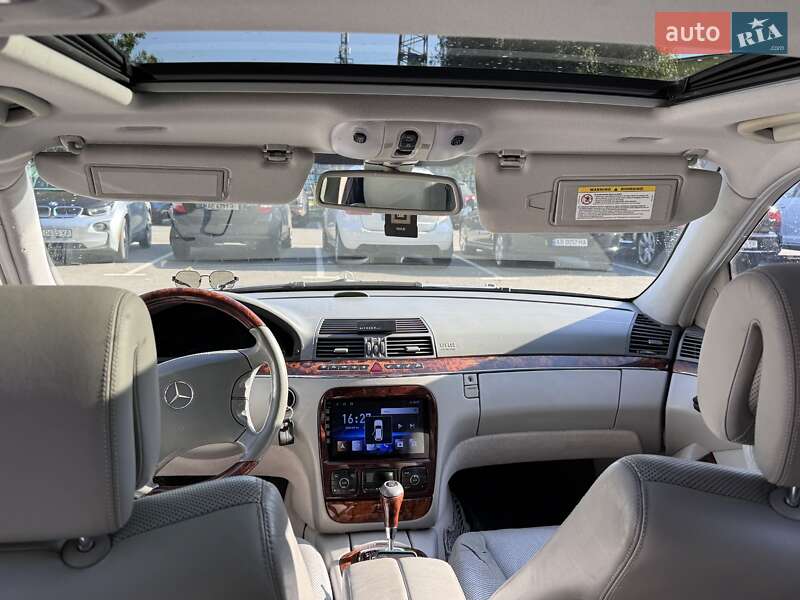 Седан Mercedes-Benz S-Class 2004 в Чернівцях