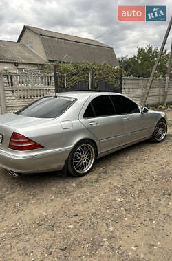 Седан Mercedes-Benz S-Class 2002 в 