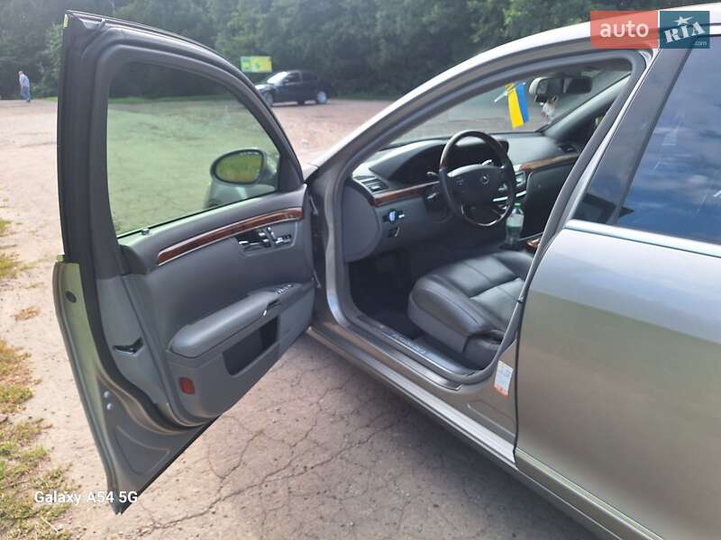 Седан Mercedes-Benz S-Class 2006 в Диканьке