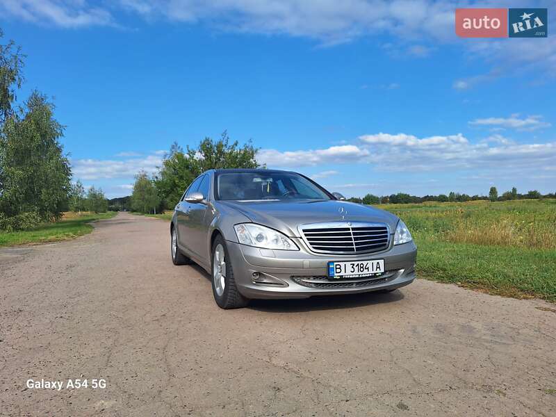 Седан Mercedes-Benz S-Class 2006 в Диканьке