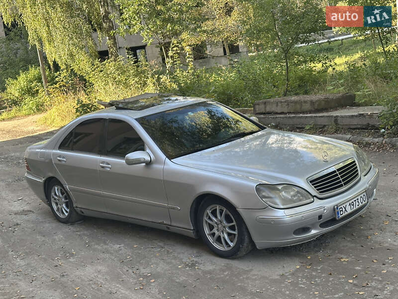 Mercedes-Benz S-Class 1998