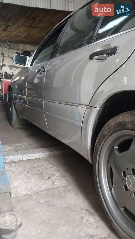 Седан Mercedes-Benz S-Class 1997 в Кодимі