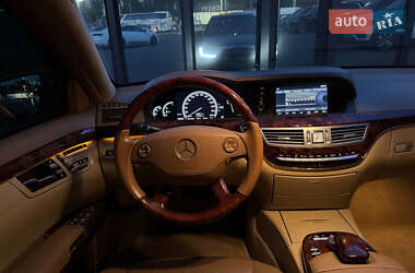 Седан Mercedes-Benz S-Class 2006 в 