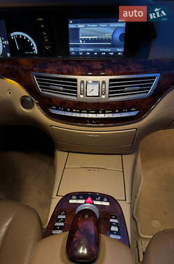 Седан Mercedes-Benz S-Class 2006 в 