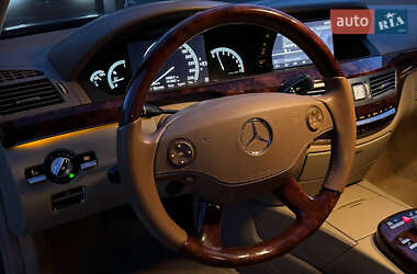 Седан Mercedes-Benz S-Class 2006 в 