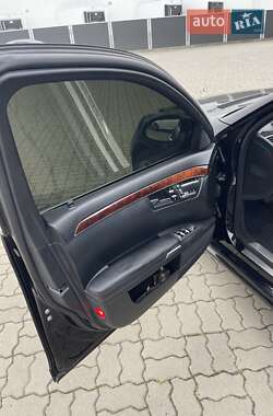Седан Mercedes-Benz S-Class 2008 в 