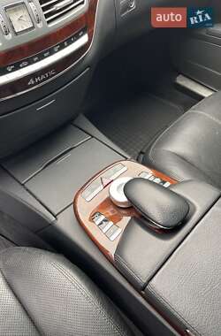Седан Mercedes-Benz S-Class 2008 в 