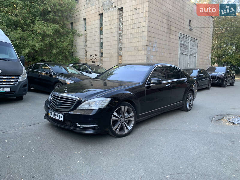 Седан Mercedes-Benz S-Class 2010 в 