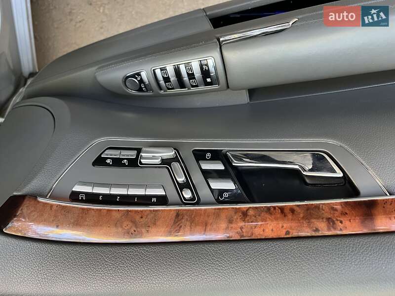 Седан Mercedes-Benz S-Class 2007 в Николаеве