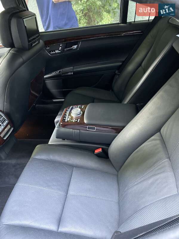 Седан Mercedes-Benz S-Class 2006 в Одессе