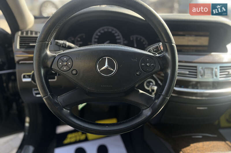 Седан Mercedes-Benz S-Class 2011 в Мукачево