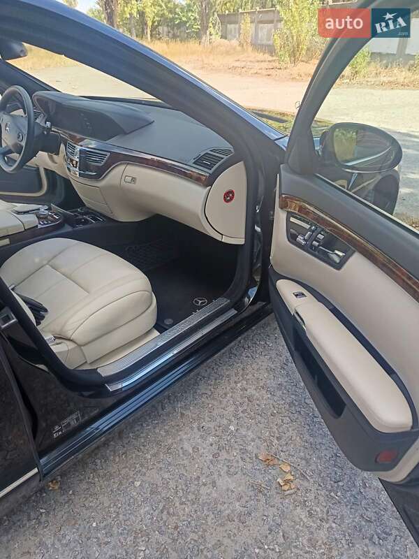 Седан Mercedes-Benz S-Class 2006 в Білгороді-Дністровському