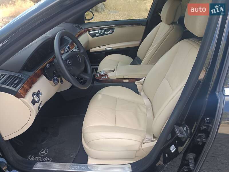 Седан Mercedes-Benz S-Class 2006 в Білгороді-Дністровському