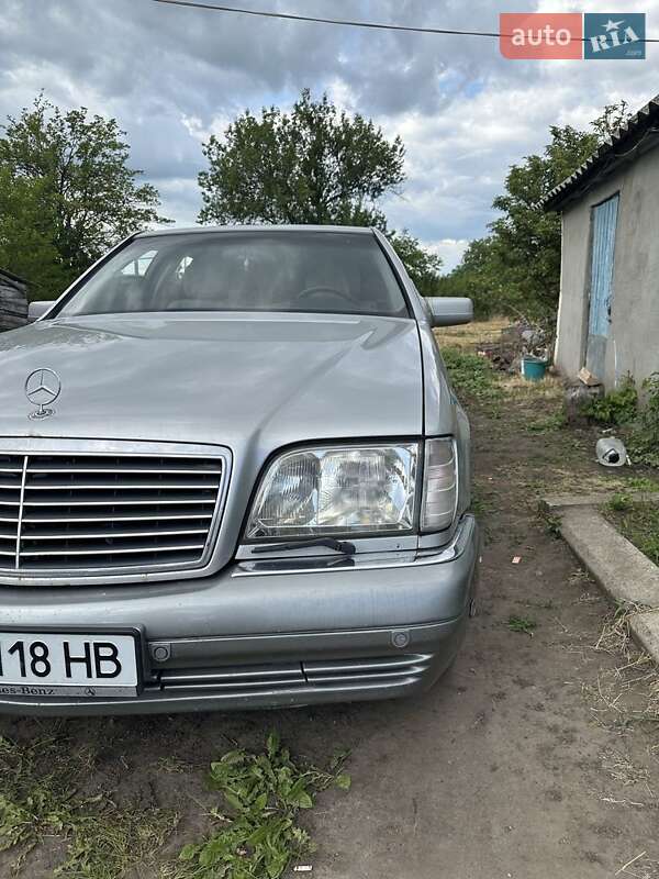 Mercedes-Benz S-Class 1996