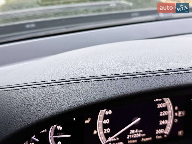 Седан Mercedes-Benz S-Class 2012 в Киеве