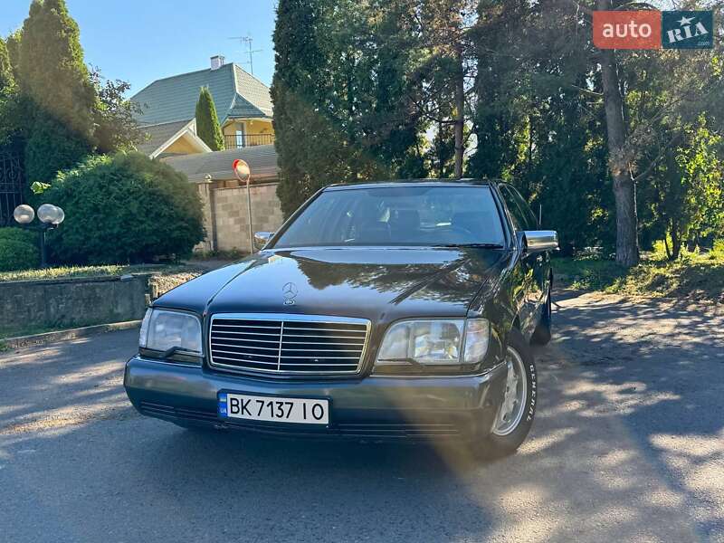 Седан Mercedes-Benz S-Class 1993 в Ровно