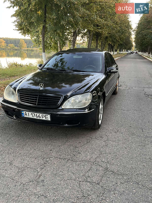 Mercedes-Benz S-Class 1999