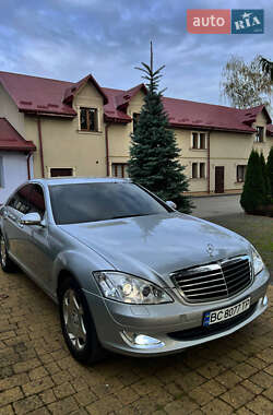Седан Mercedes-Benz S-Class 2007 в 