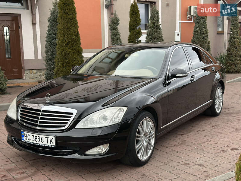 Седан Mercedes-Benz S-Class 2006 в Львове