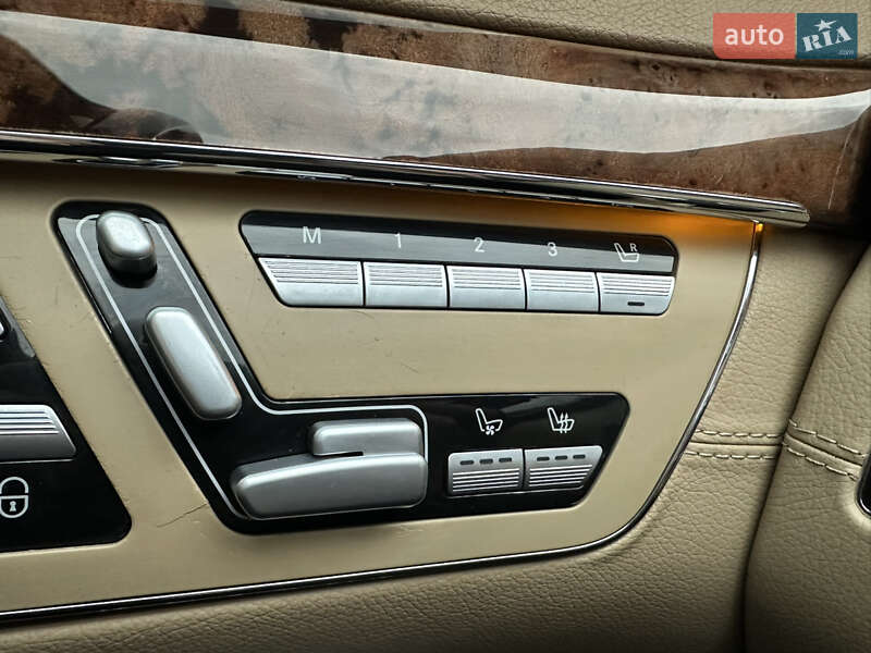 Седан Mercedes-Benz S-Class 2006 в Львове