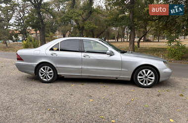 Седан Mercedes-Benz S-Class 2000 в 