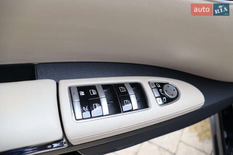 Седан Mercedes-Benz S-Class 2012 в Львові