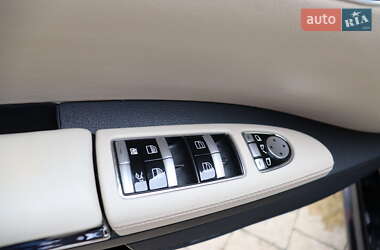 Седан Mercedes-Benz S-Class 2012 в 
