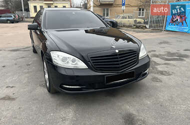 Седан Mercedes-Benz S-Class 2011 в 