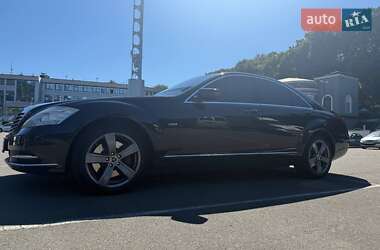 Седан Mercedes-Benz S-Class 2011 в 