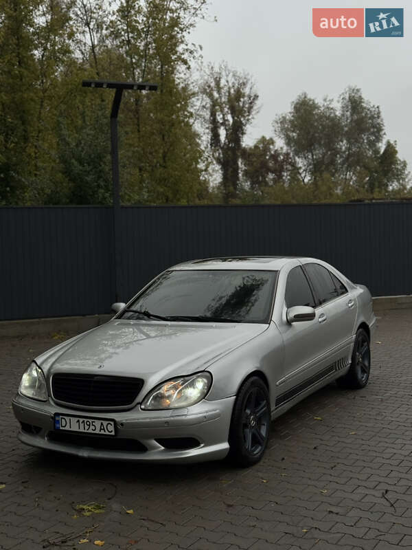 Mercedes-Benz S-Class 2001