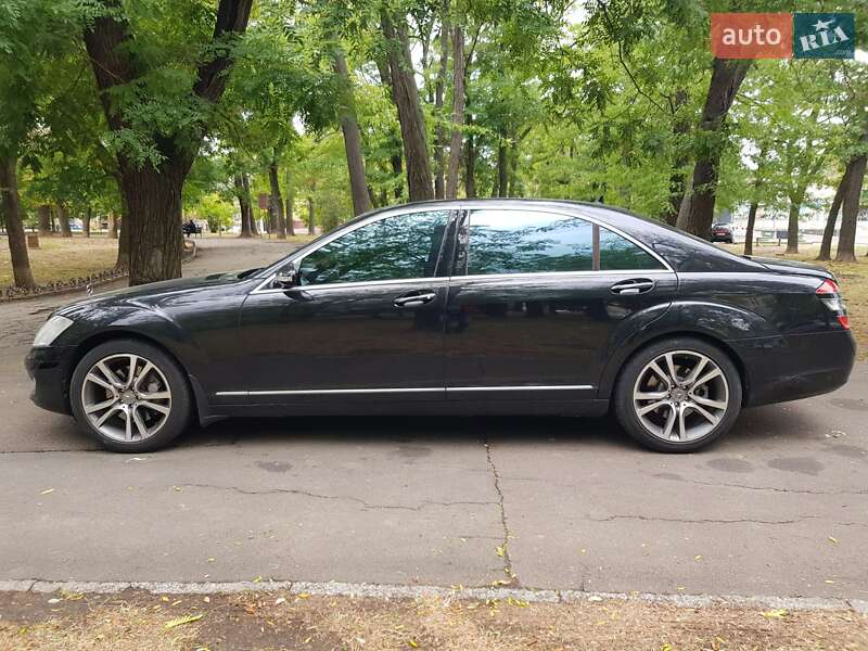 Mercedes-Benz S-Class 2006 Mercedes-Benz S-Class 2006