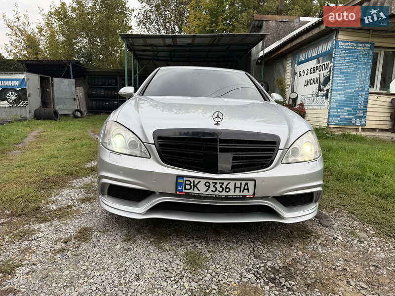 Седан Mercedes-Benz S-Class 2008 в Ровно
