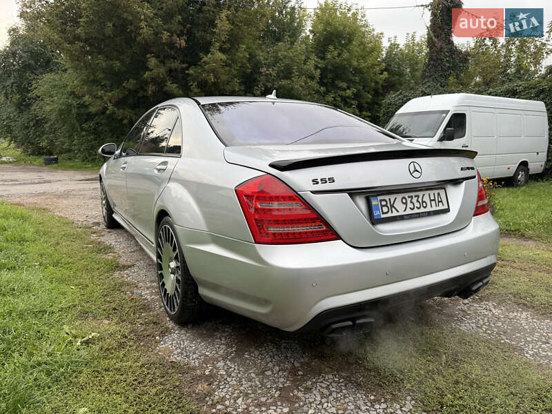 Седан Mercedes-Benz S-Class 2008 в Ровно