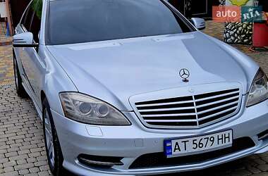 Седан Mercedes-Benz S-Class 2006 в 