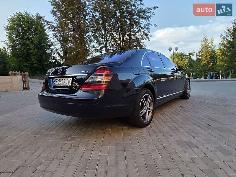 Седан Mercedes-Benz S-Class 2007 в Ровно