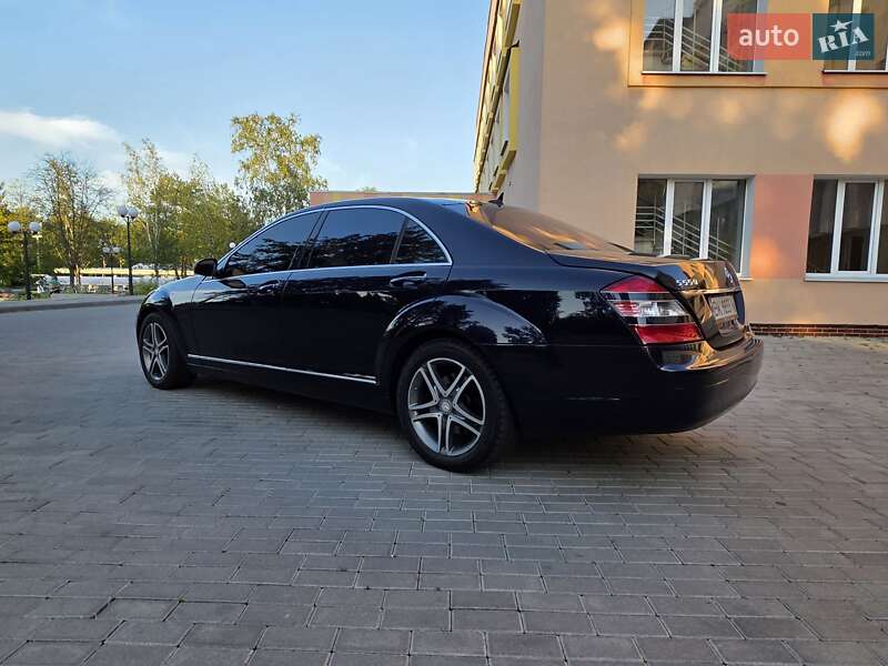 Седан Mercedes-Benz S-Class 2007 в Ровно