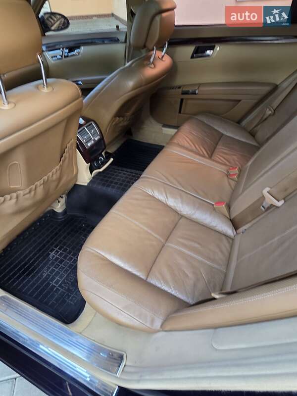 Седан Mercedes-Benz S-Class 2007 в Ровно